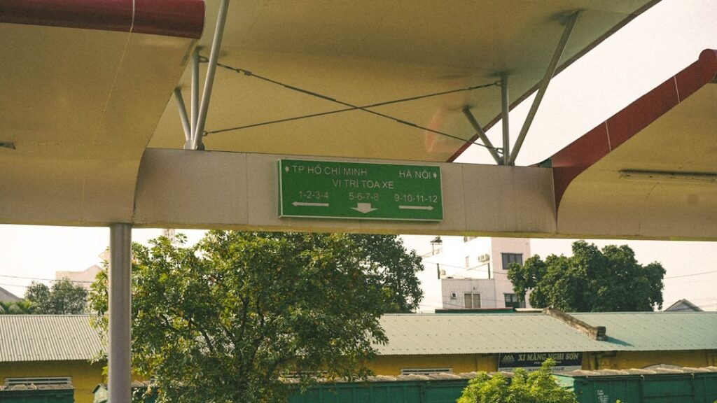 UK Tourists Face Long Delays at Major Airport