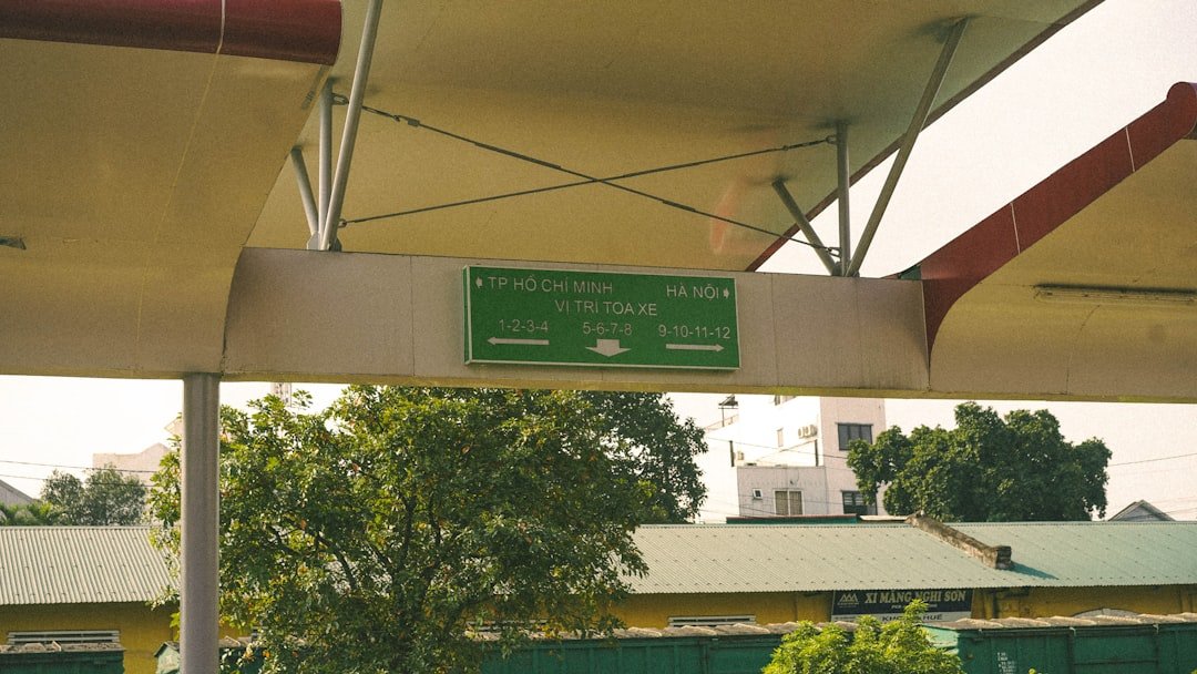 UK Tourists Face Long Delays at Major Airport