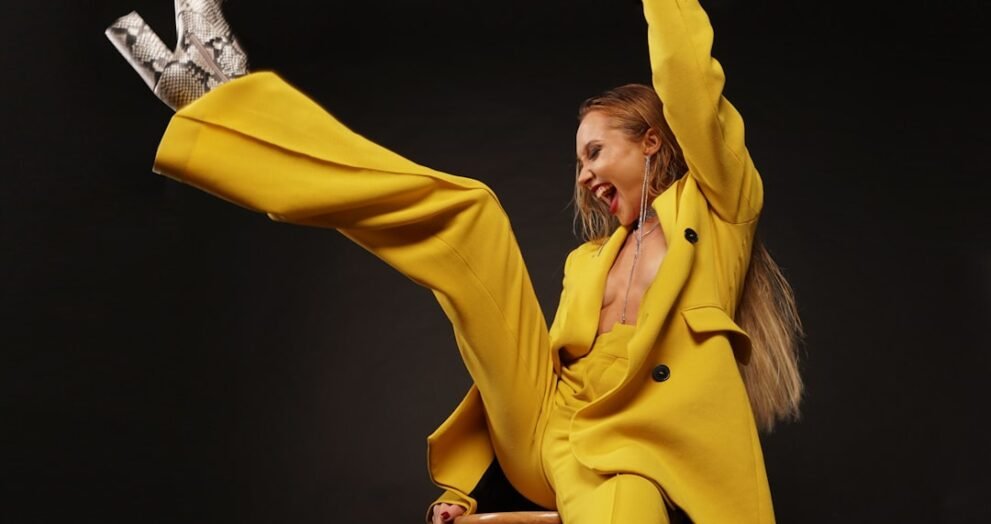 Discover Chic Travel Styles at Quince's Vacation Shop: Our Top Picks Under $20