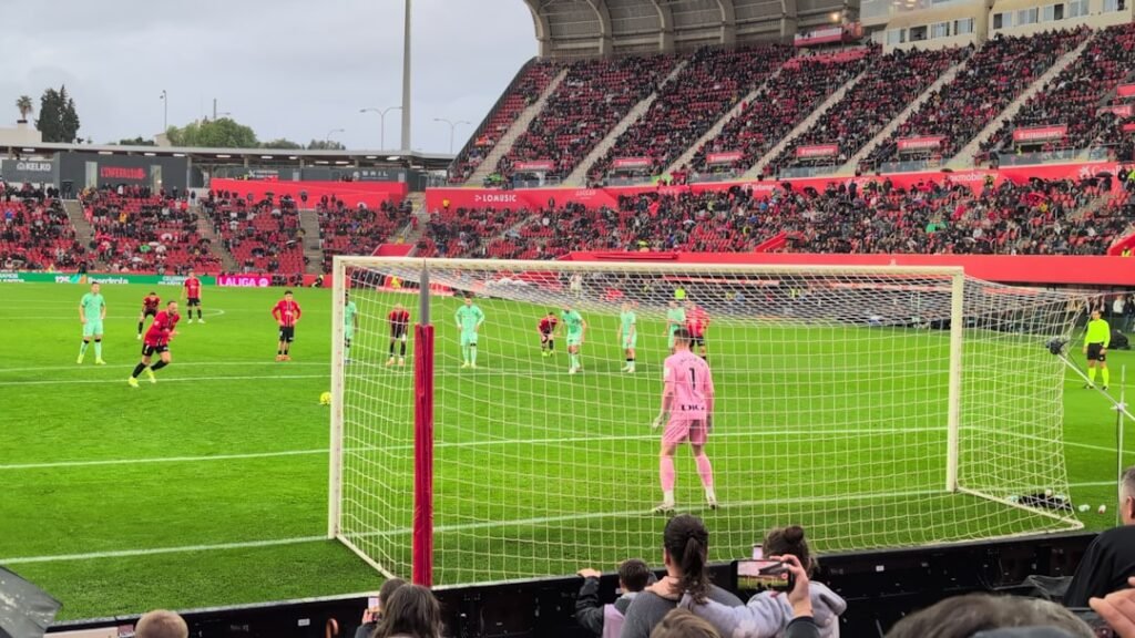 Top OT Recruit to Visit Georgia Football Program