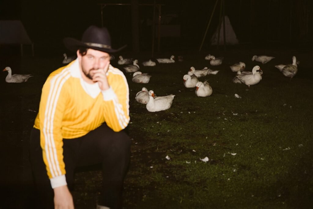 Tucker Carlson's Attire Sparks Unexpected Fashion Trend Among Liberals