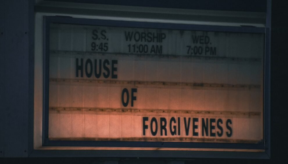 Kareena Kapoor's Trainer Highlights Actor's Dedication to Fitness