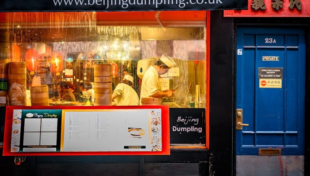 Rosalía Returns to Stage in Madrid After Food Poisoning