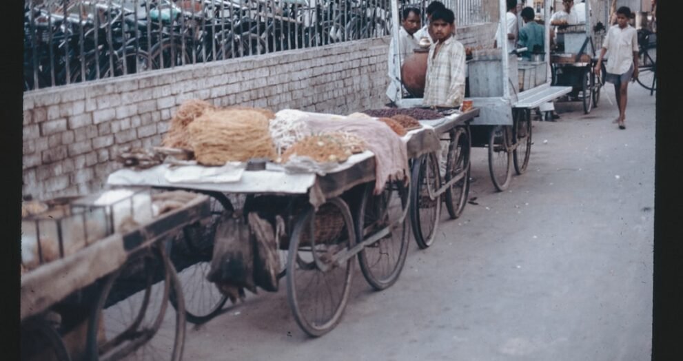 Odisha Enhances Aahaar Programme Logistics for Smooth Food Distribution