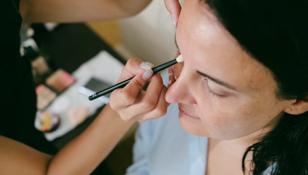 Celebrity Cosmetologist Offers Tips to Prevent Sun Damage