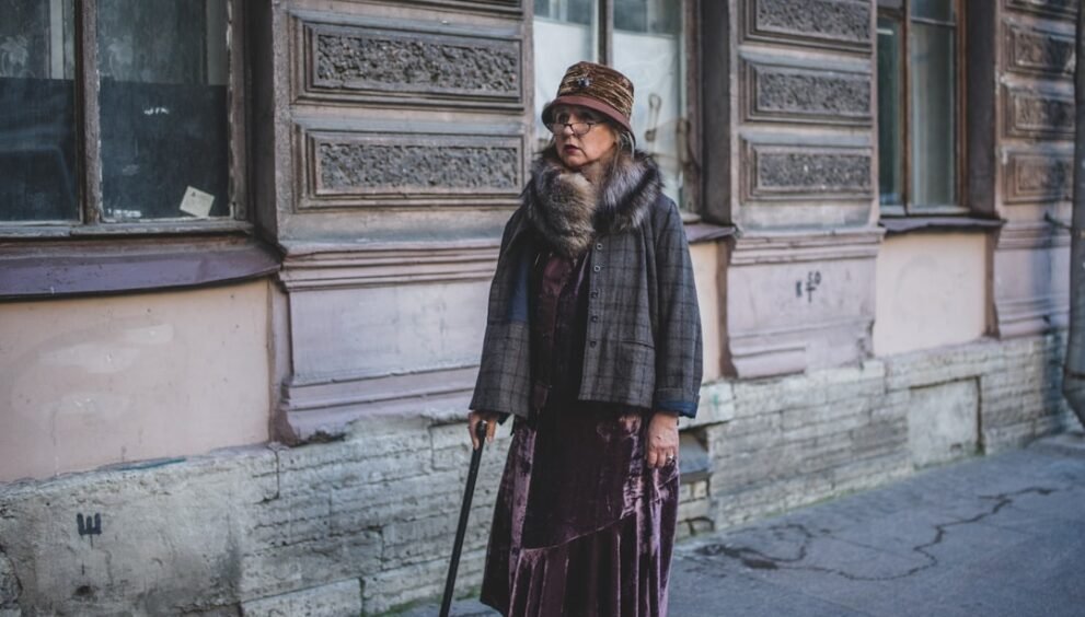 Essential Parisian Spring Style Items for 2023