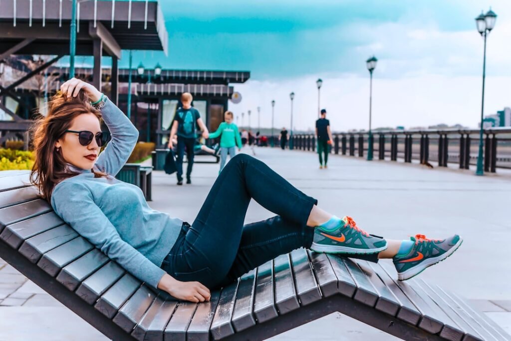 Late Twenties Identified as Toughest Age for Making Friends