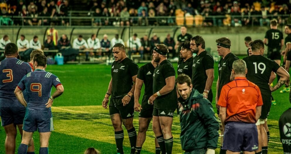 Edinburgh Falls Short Against Leinster in Dublin Clash