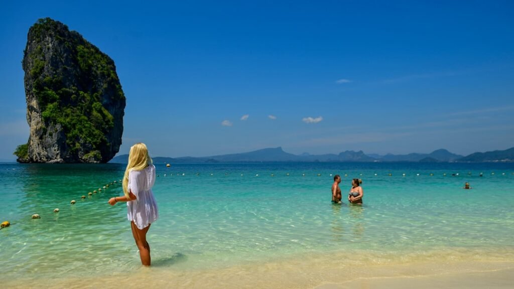 Summer Travel Costs Rise; Tips for Budget-Conscious Travelers