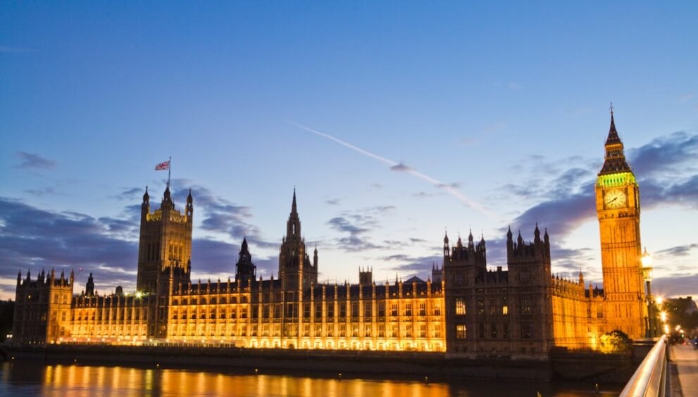 Democrats Target Gas Prices as Political Leverage Ahead of Elections