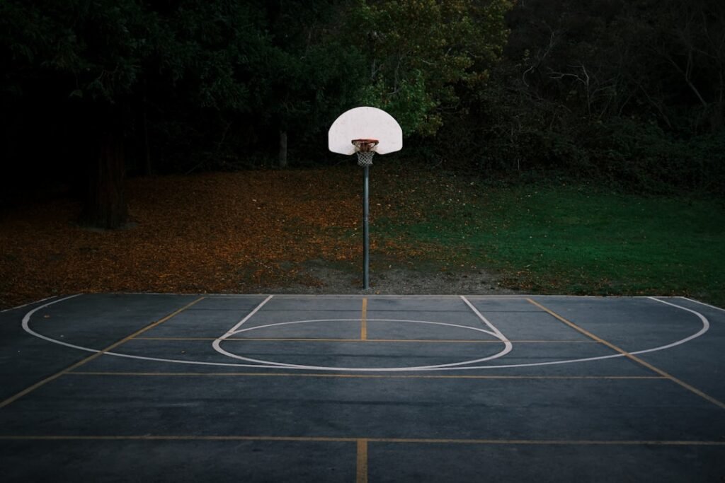 Arizona Basketball Signs Point Guard Transfer Derek Dixon