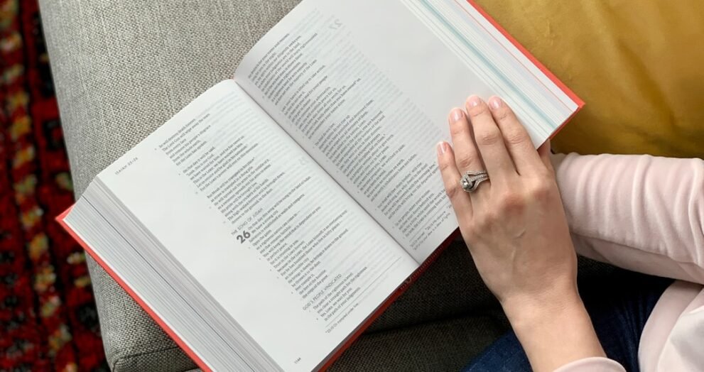 Great Neck Library Hosts Author Ania Nassimi for Cookbook Discussion