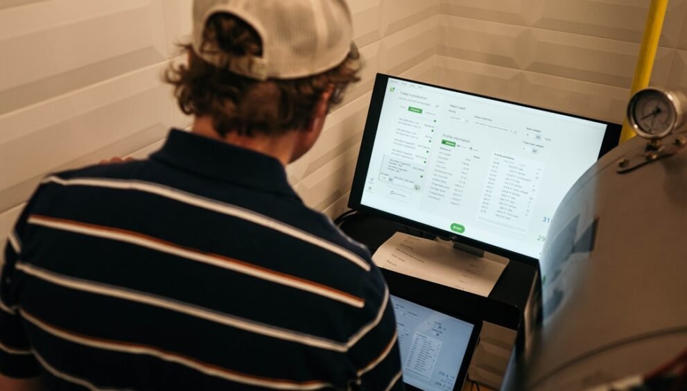 Assetmark Inc. Increases Stake in Verisk Analytics, Inc.