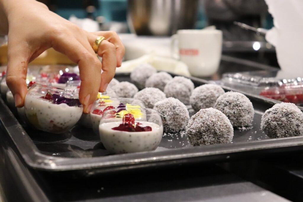 New 3-Tier Acrylic Cupcake Stand Launched for Events