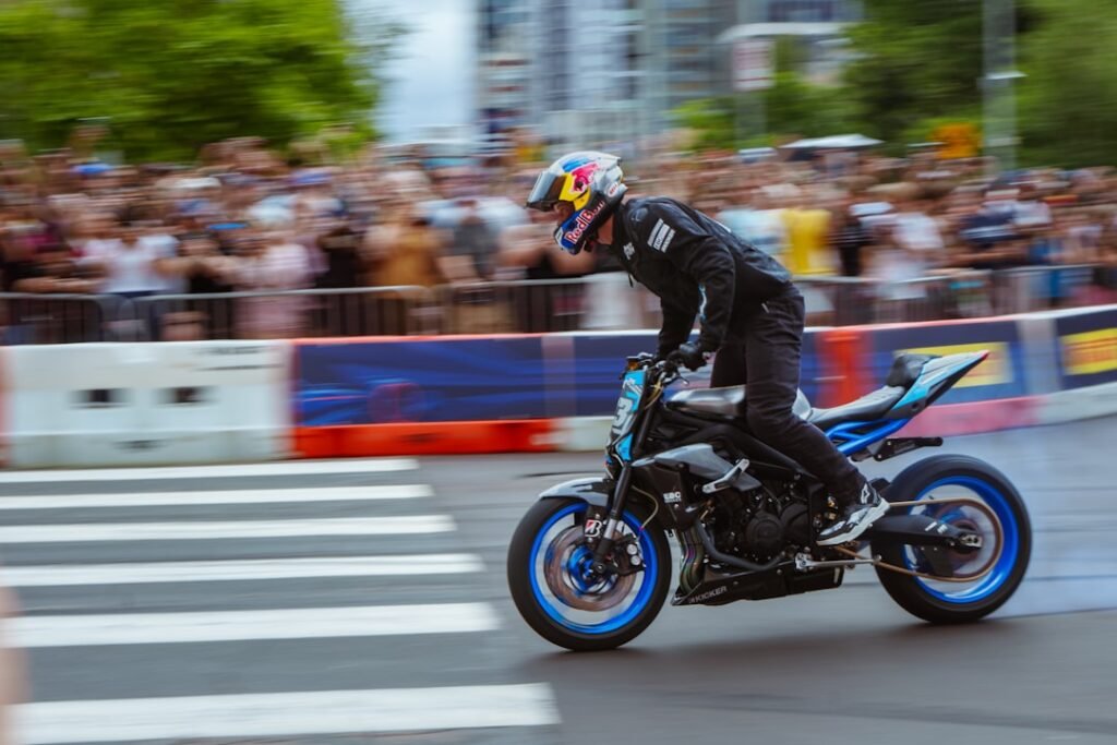Minneapolis Wrestler Reymie Keenan Excels in Discus Event