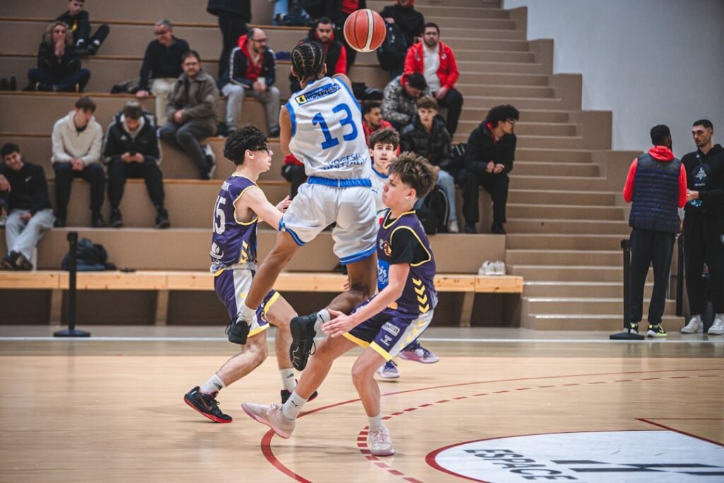 UConn Women's Basketball Signs French Guard Marine Dursus