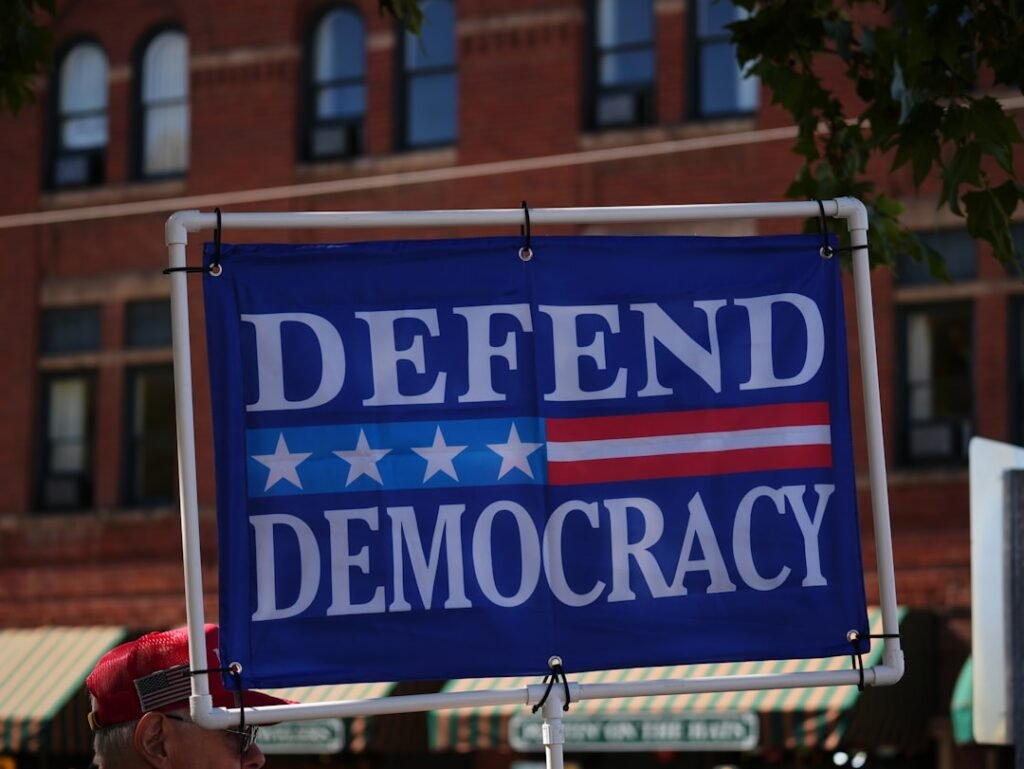 Fractures Emerge in Los Angeles Politics Amid Rising Dissatisfaction