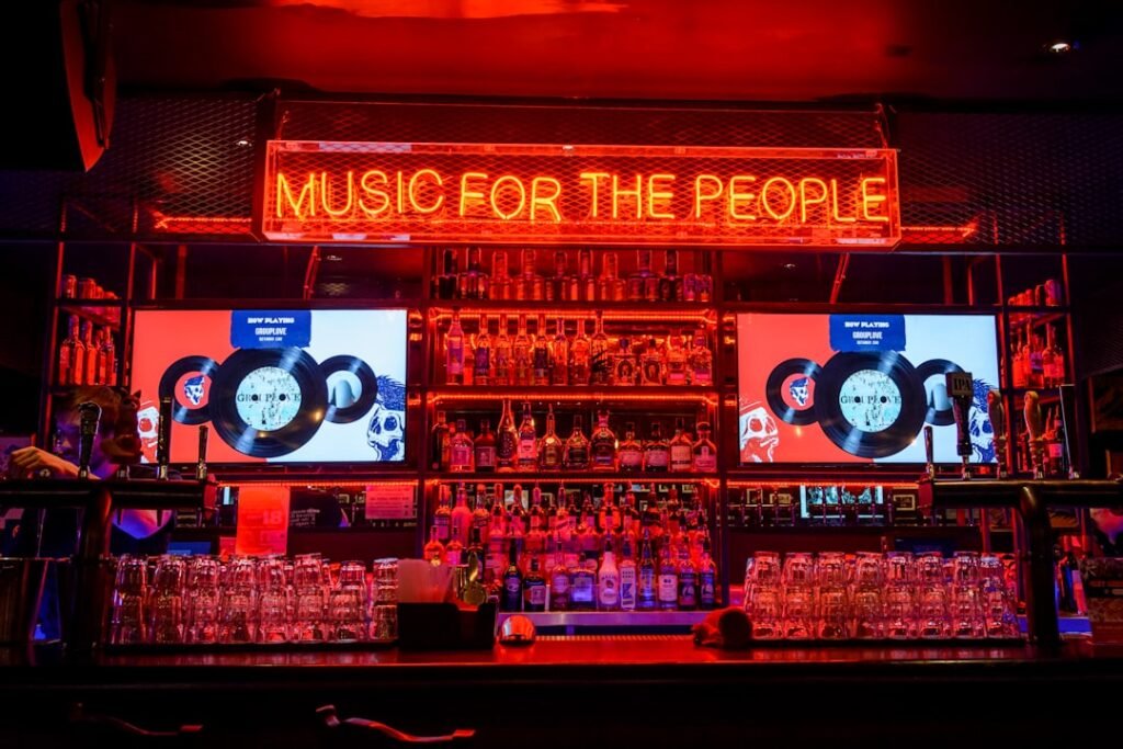 Analyzing PENN Entertainment (PENN) Valuation Following Recent Share Price Rebound