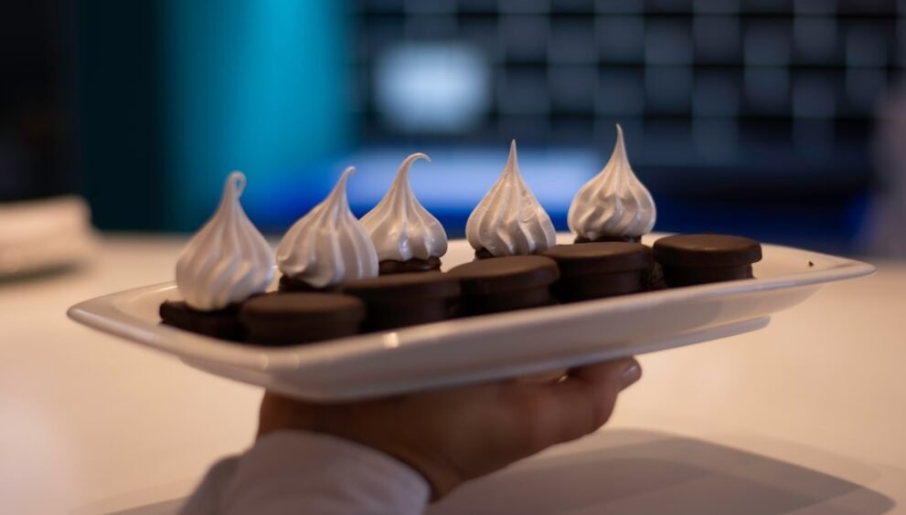 Juliska Launches Holiday Dessert Plate with Winter Design