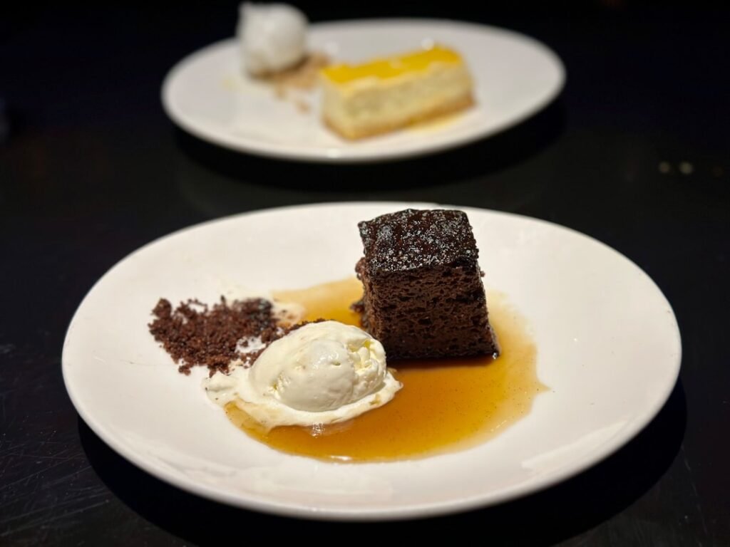 Sam's Club Freezer Desserts Outperform Bakeries in Quality and Price