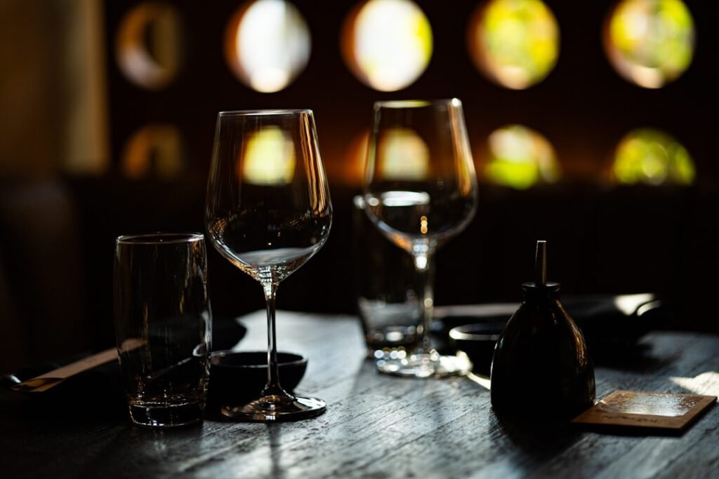 Shift from Pubs to Restaurants for First Dates in London
