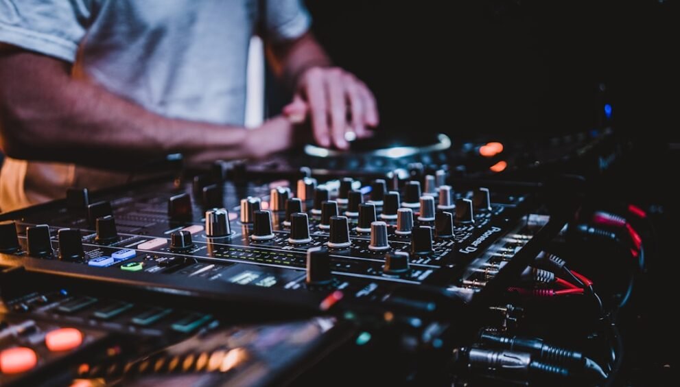 Exciting Weekend Events in Hometown: August 15-16