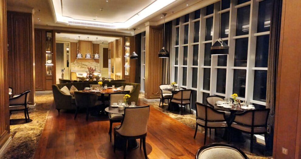 Sarasota Dinner Club Plans Remain on Hold