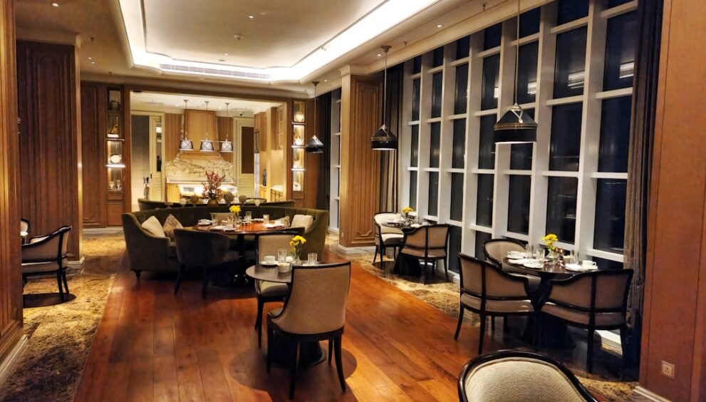 Sarasota Dinner Club Plans Remain on Hold