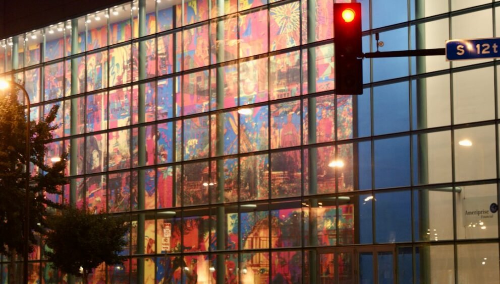 Dallas’ Late-Night Entertainment Scene and Code Enforcement Challenges