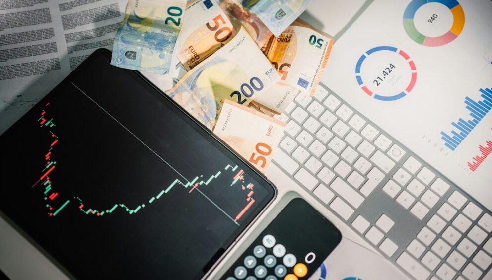 Revenue Analytics Secures Growth Investment from Lead Edge Capital