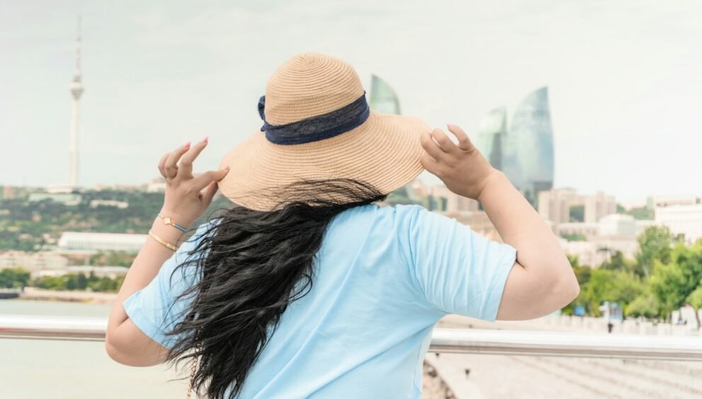 Affordable Airport Outfits That Combine Comfort and Style